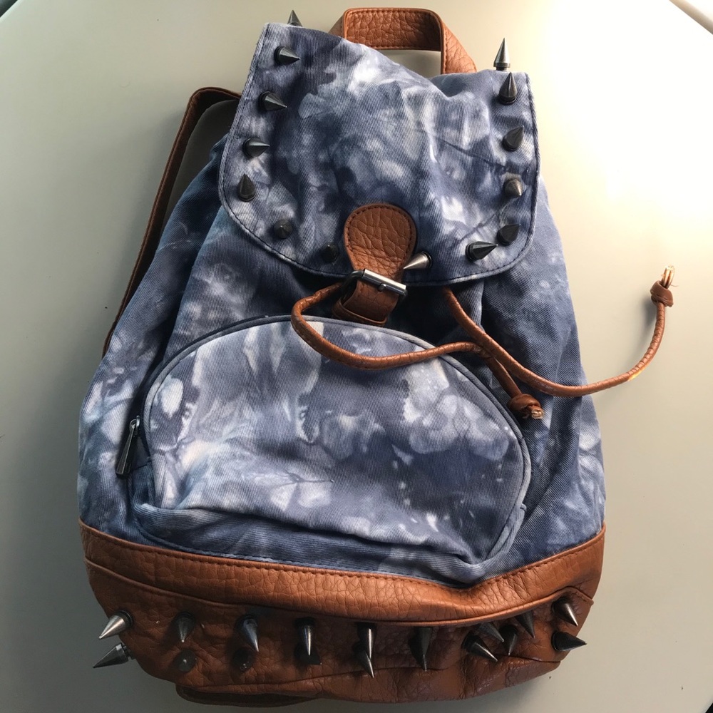 Kendall and Kylie bag